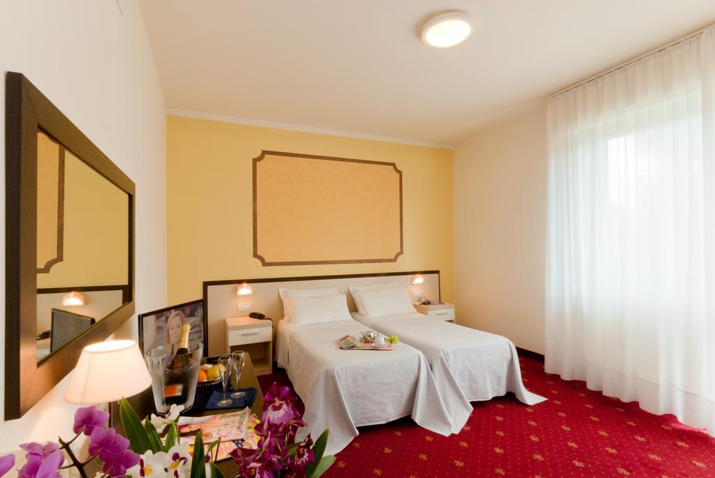 Hotel Columbia Terme Абано-Терме Екстер'єр фото